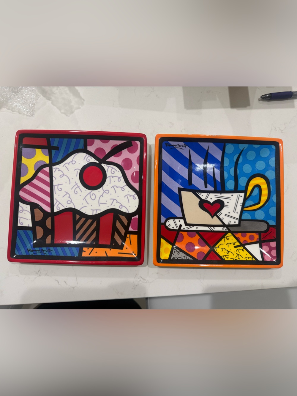 Romero Britto Art Plate hanger